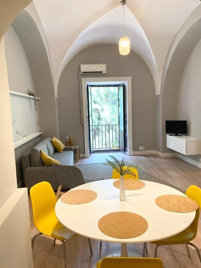 Appartamento Duomo Treehouse Aeroporto di Catania Fontana Rossa